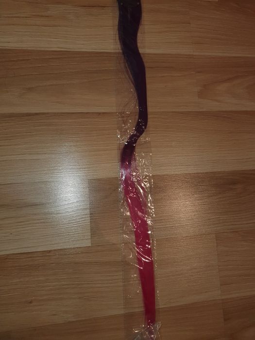 Mesa de par cu clama roz mov 20 lei. Accesorii coafura dama