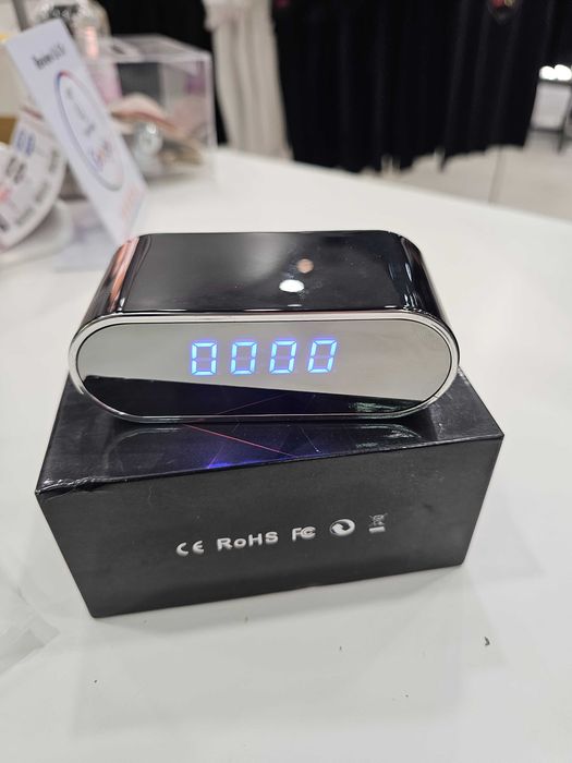 Скрита мини камера в LED часовник–Wi-Fi, 1080p Full HD, нощно виждане