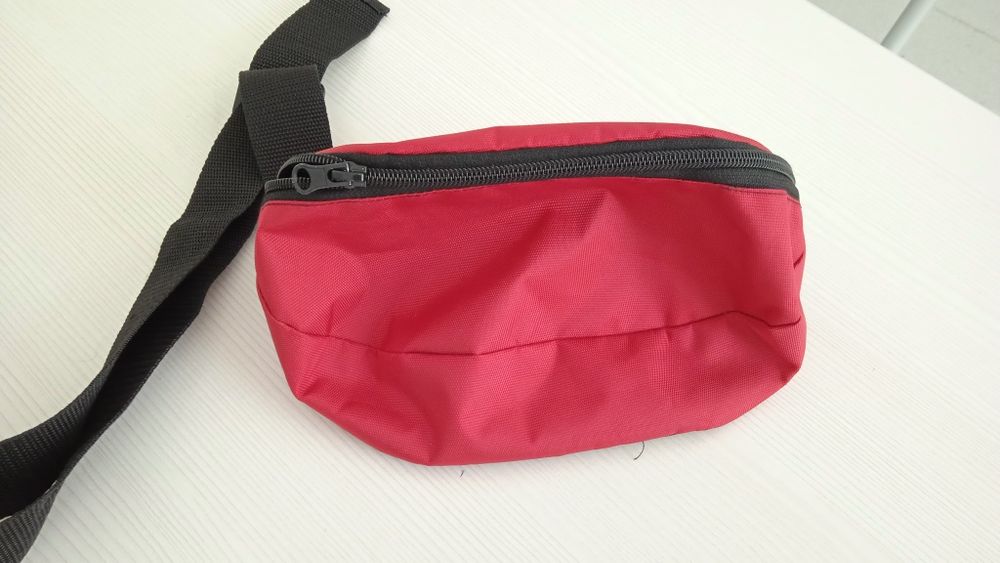 Продам сумку поясную