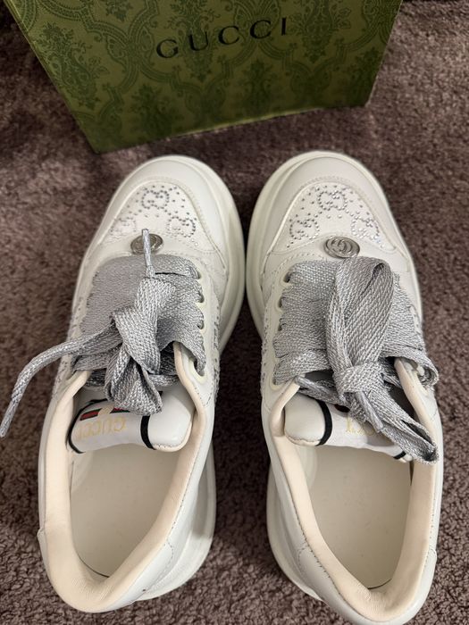 Бели обувки Gucci