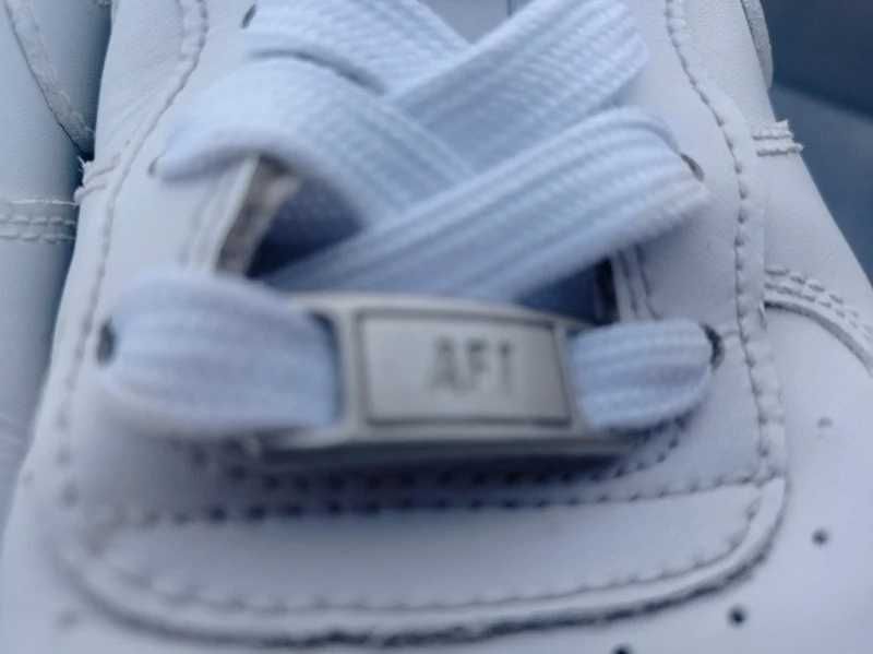 Nike Air Force 1