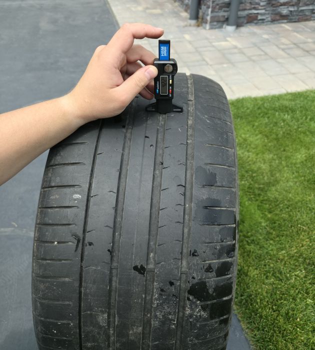 Anvelope vara Pirelli 315/ 35 si 275/ 40 R21
