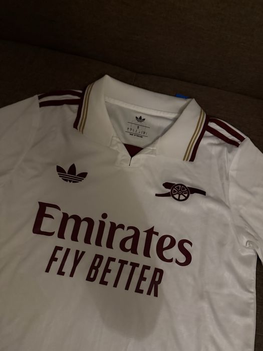 Tricou arsenal.