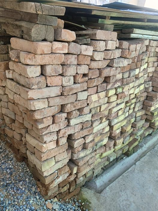 Жженый кирпич б/у