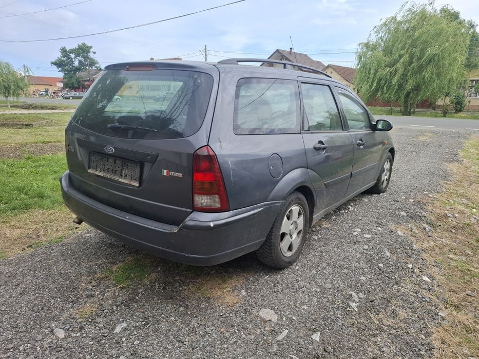 FORD Focus 2003 — imagine 3