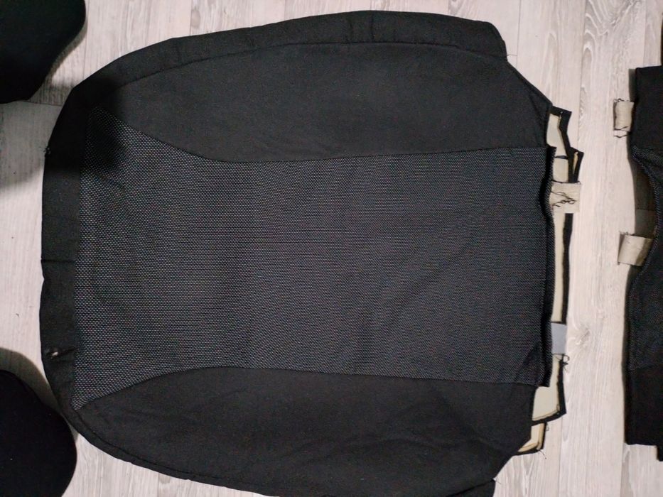 Авточехлы б/у на Хендай Акцент