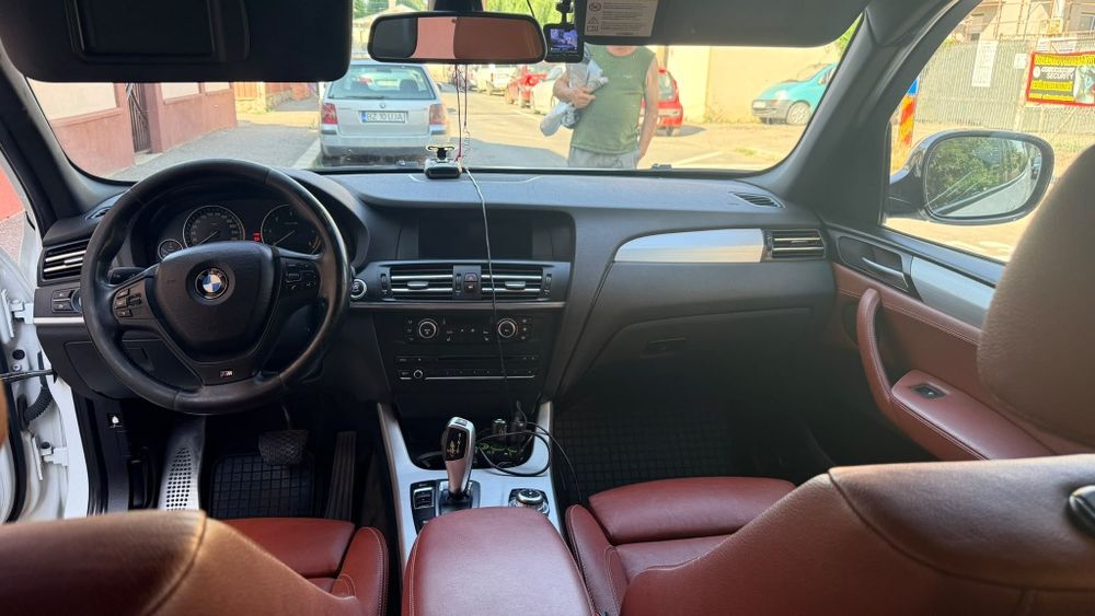 VÂND BMW X3 2012 pachet M