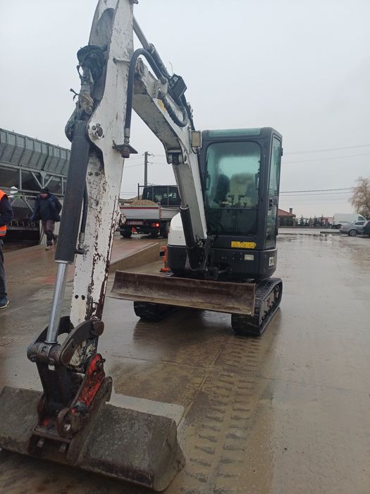 Miniexcavator BOBCAT E32 3.2t,  an 2016, 3 cupe