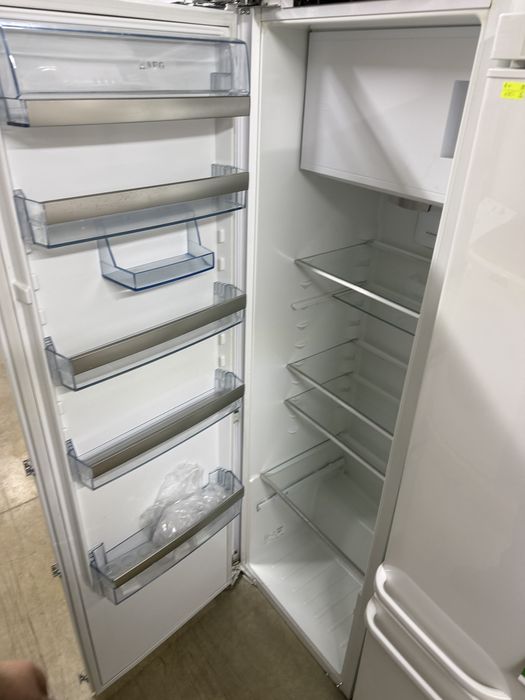 AEG Хладилник с вътрешна камера No Frost A++ GERMANY Гаранция