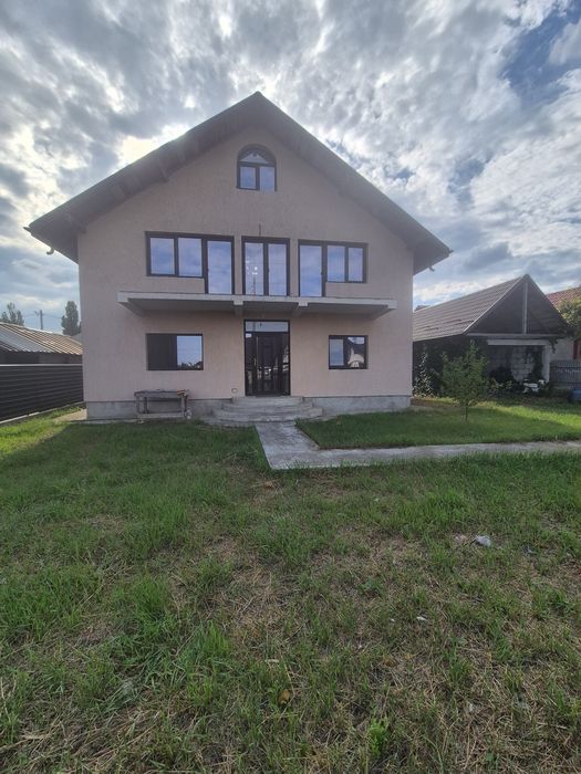 Casa P+M cu Garaj + 500 m2 teren