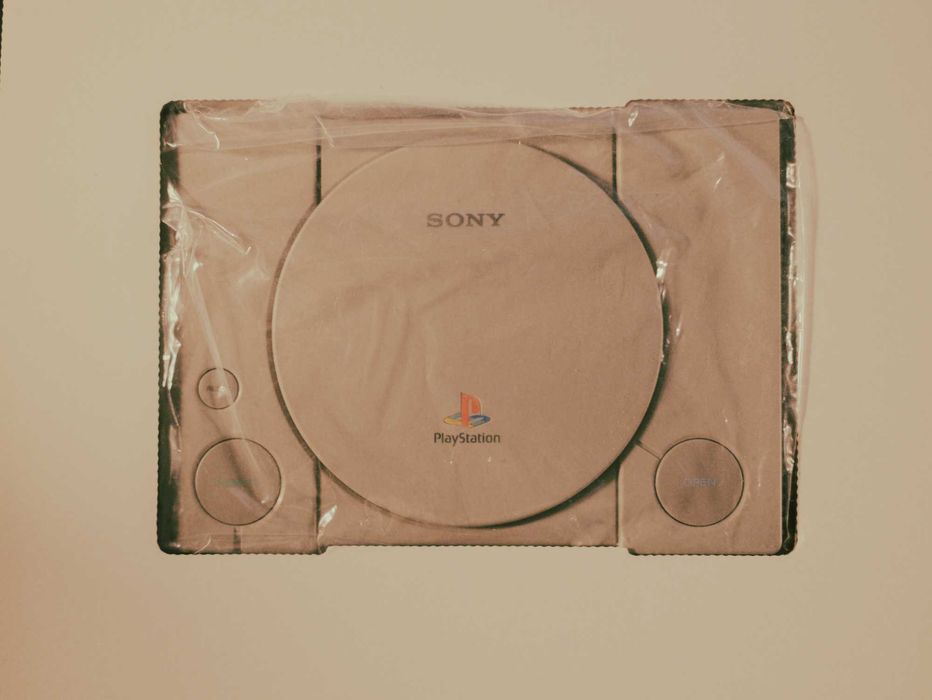 Vând Sony Playstation Classic