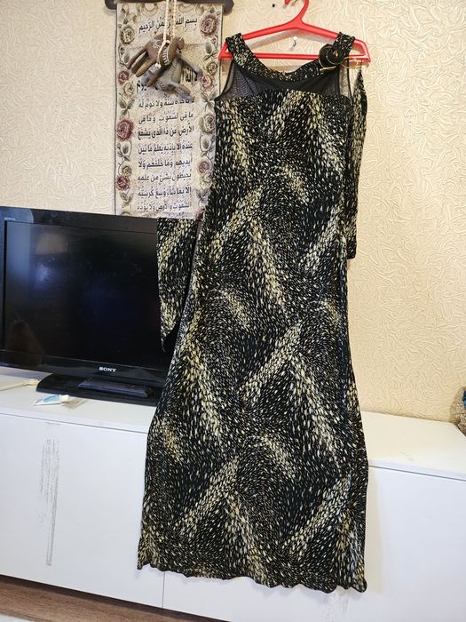 Вечерние платья,кофты костюмы юбки