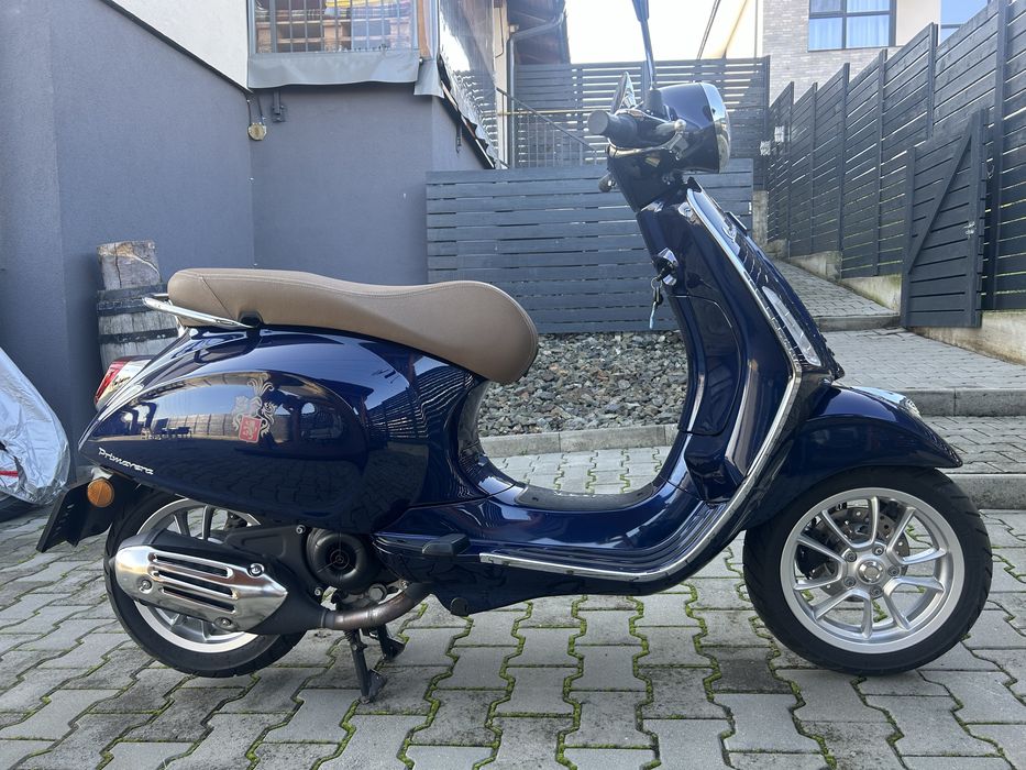 Vespa primavera 50