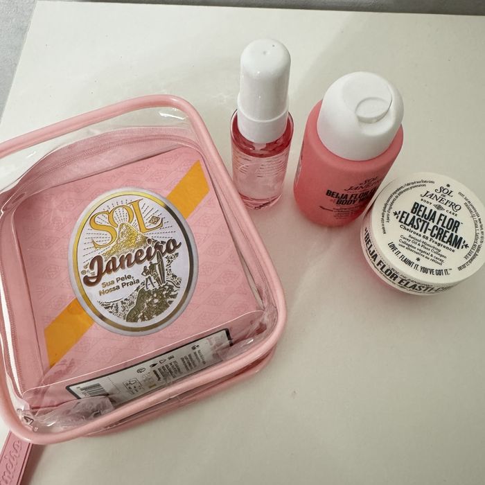 Продам набор от Sol de Janeiro Beija Flor Jet Set