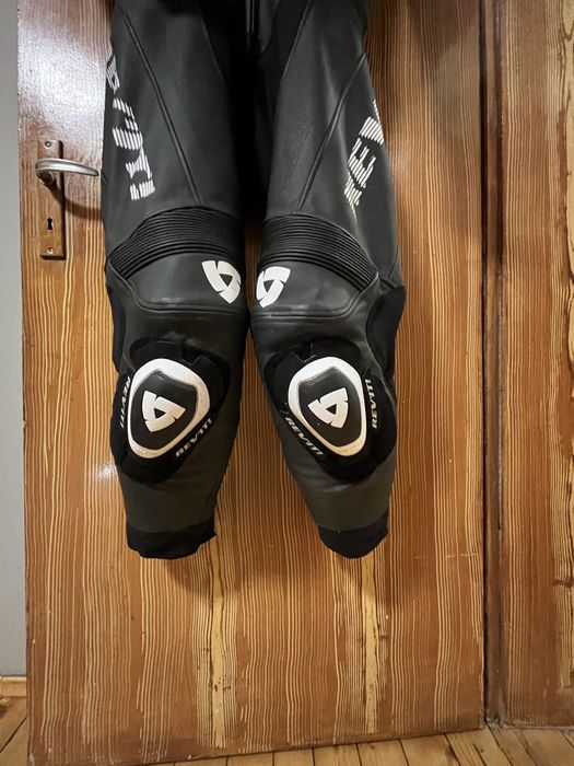 Кожен мото екип Revit 48