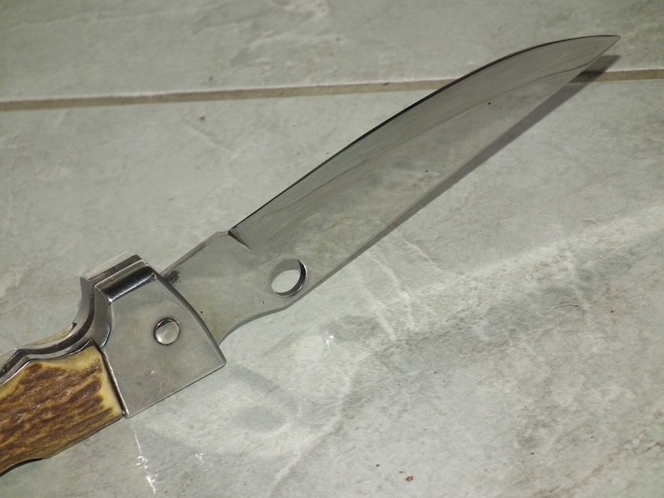 Briceag maghiar masiv unicat handmade cu plásele din corn mester anonim NOS