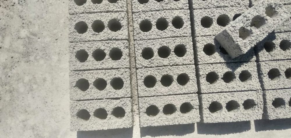 Шлакоблок строительный