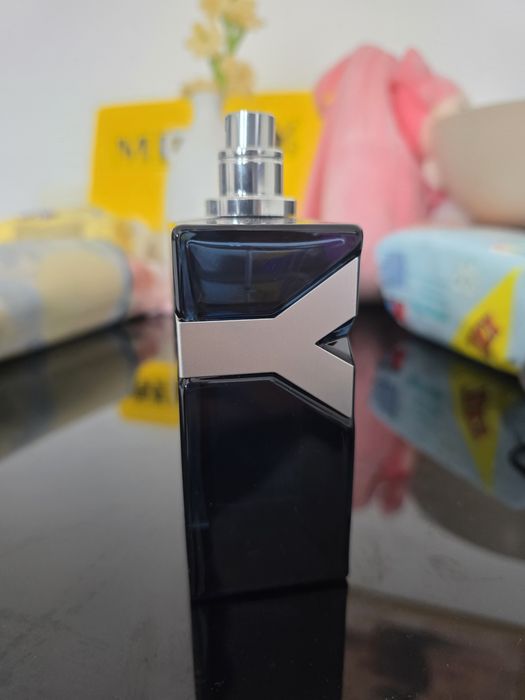 Yves Saint Laurent Y Intense Apa de Parfum pentru Barbati 95 ml din 100ml