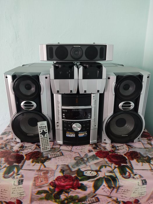 Одежда.люстра муз.центр