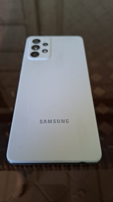 Samsung Galaxy A52