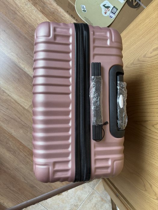 Голям куфар за чекиран багаж, розов, ползван веднъж