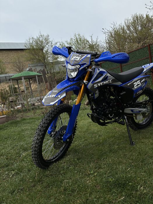 Продам эндуро 250 куб новый