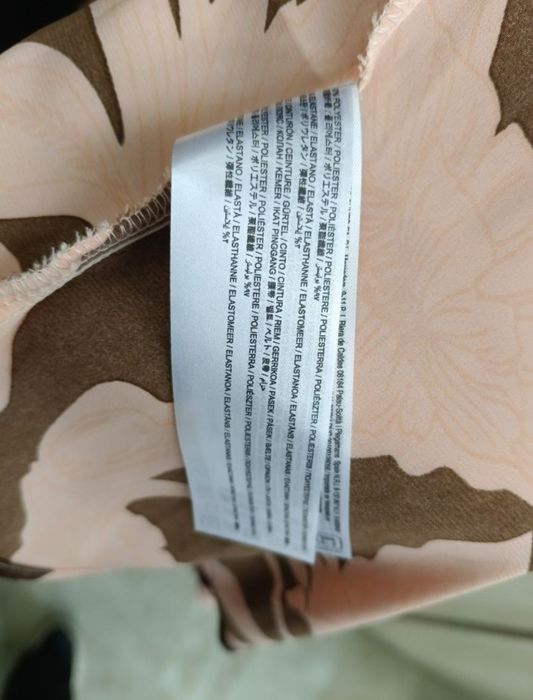 Новое атласное платье Mango