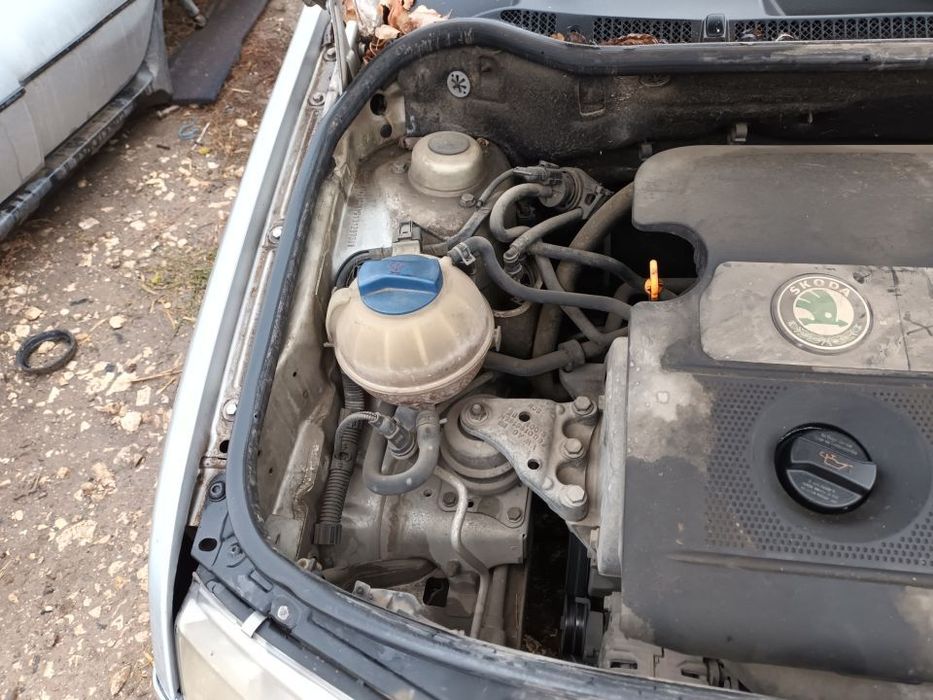 Dezmembrari  Skoda FABIA 1  1999  > 2008 1.4 16V Benzina