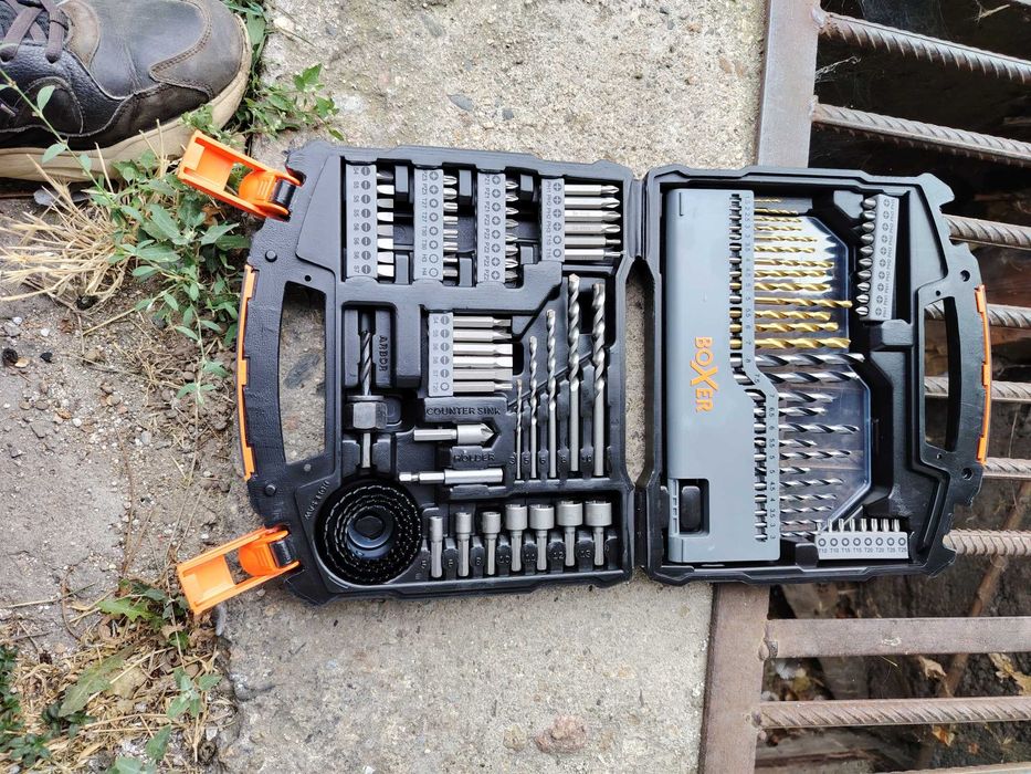 Комплект свредла и битове Boxer