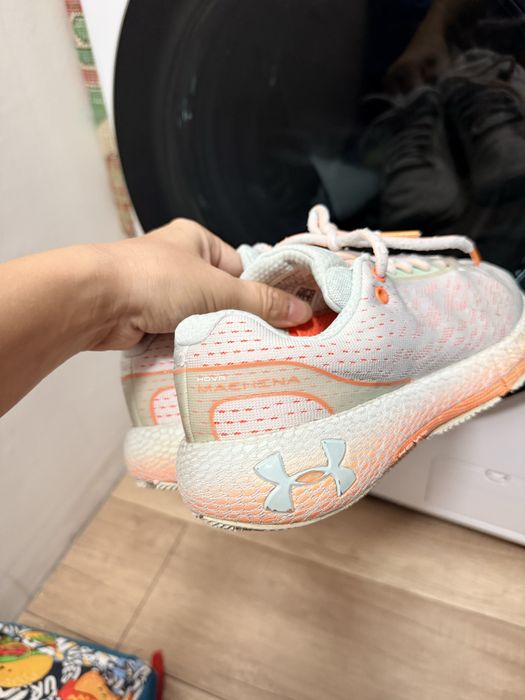 Under amour кроссовки run