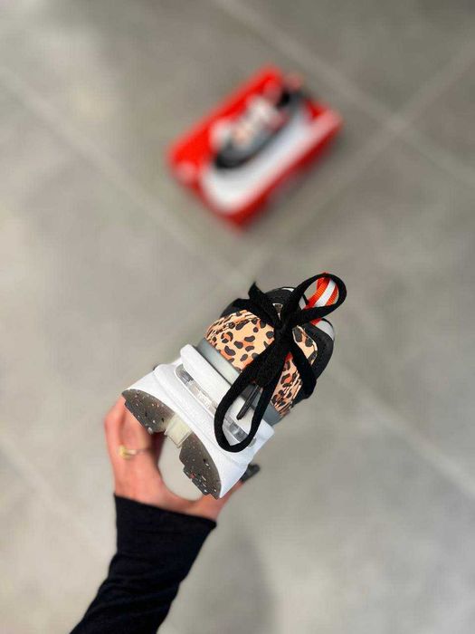 Nike FURYOSA Adidași