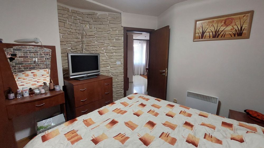 Продава се Двустаен апартамент в Разлог - 50 кв.м за 860 €/кв.м - Снимка #3