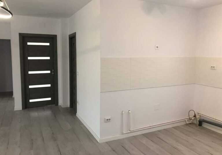 Casa Modulara, Garaje Auto, Containere din structura metalica si panou sandwich termoizolant