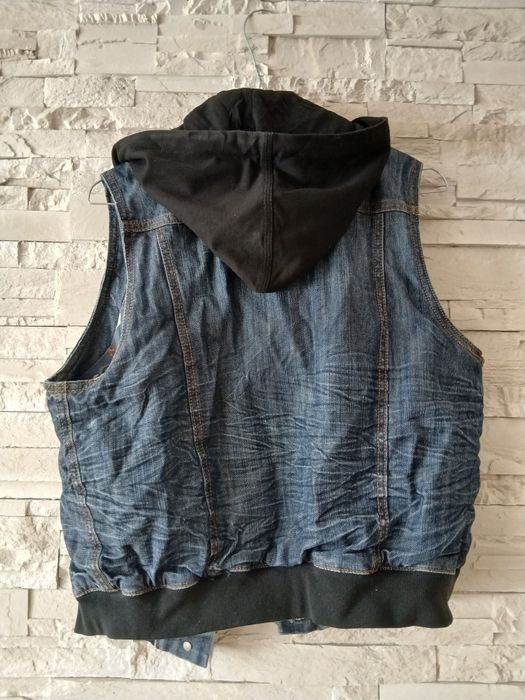 Vesta blugi stare  buna