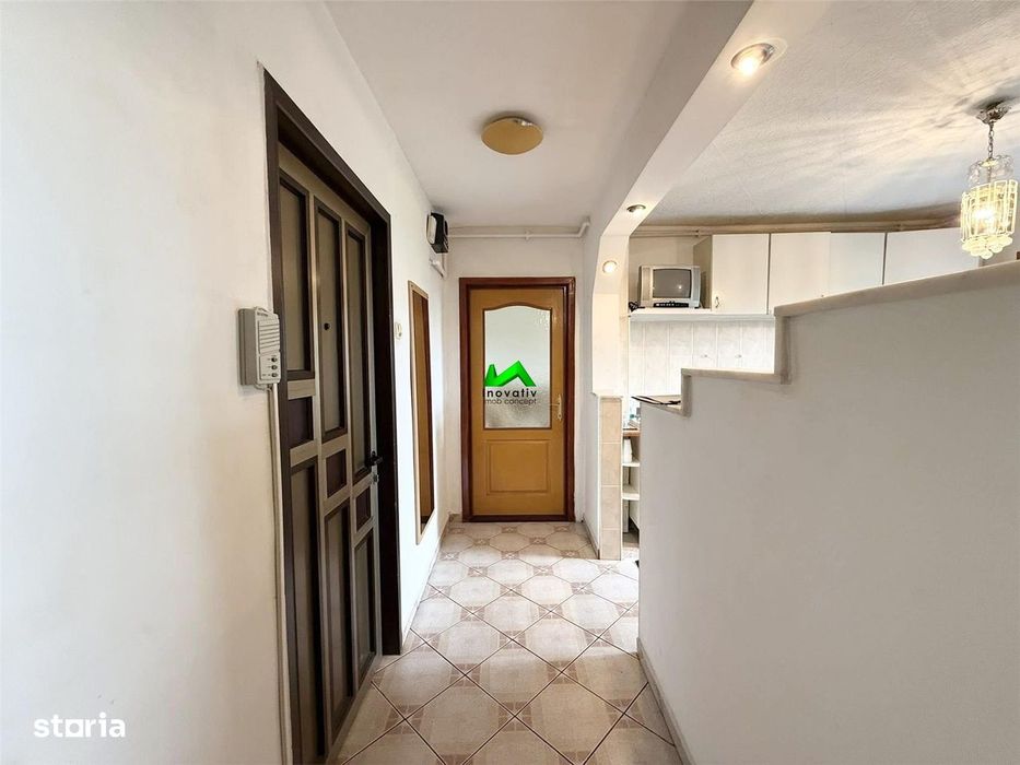 Apartament de vanzare 2 camere pivnita Sibiu Vasile Aaron