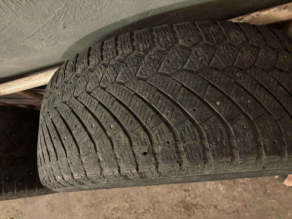 Продам резину 285/60/18