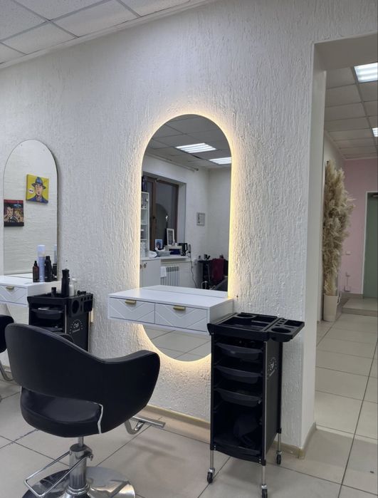 Сдам место парикмахера в аренду 55000