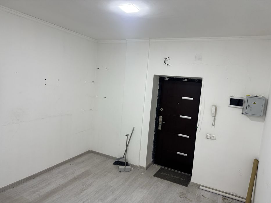 Продается не жилой объект вдоль дороги ул.Паркент