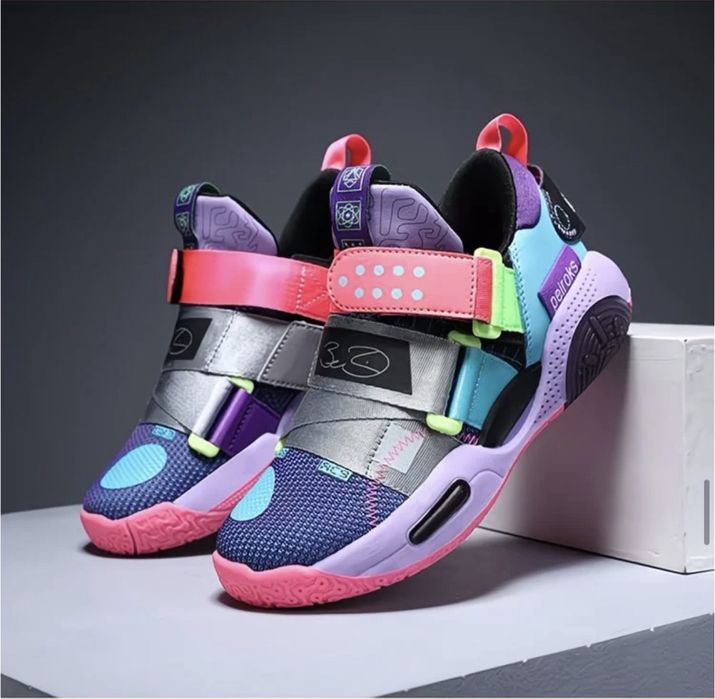 Новые кроссовки детские