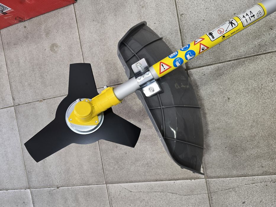 Бензокосилка. Benzinli o't o'radigan. Orginal yangi, Новая!