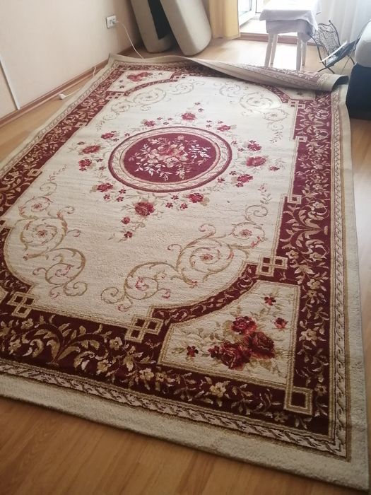 Продам 2 ковра разные
