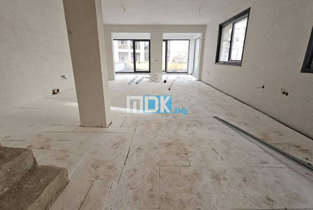 Двуетажна къща с 3 спални