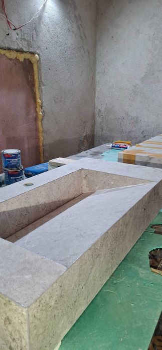 Мивка за баня изработена от гранитогрес