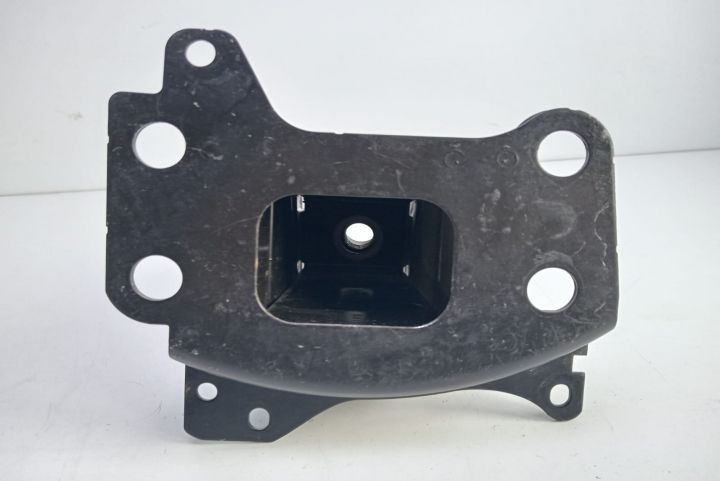 Suport cap lonjeron dreapta fata  8P0807134 Audi A3 8P/8PA (facelift)