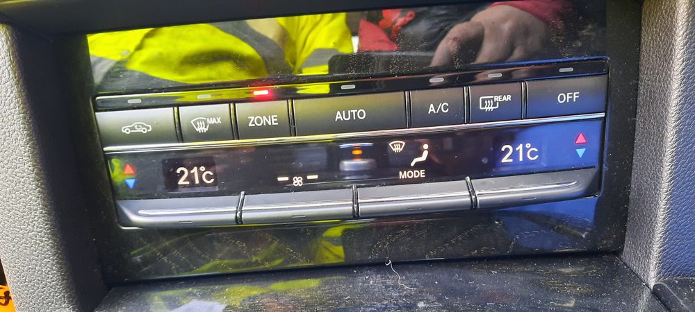 Panou clima mercedes w212  w207