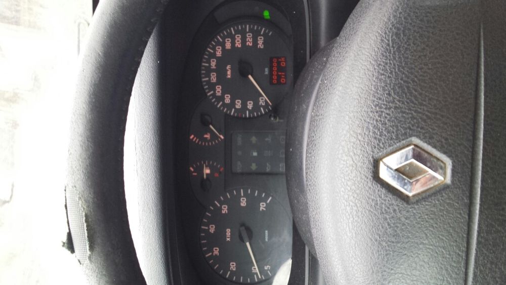 продавам на части рено меган 1.9д