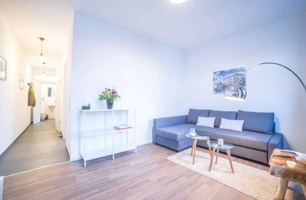 Дава се под наем Двустаен апартамент в Пловдив, Каменица 2 - 72 кв.м за 350 € - Снимка #2