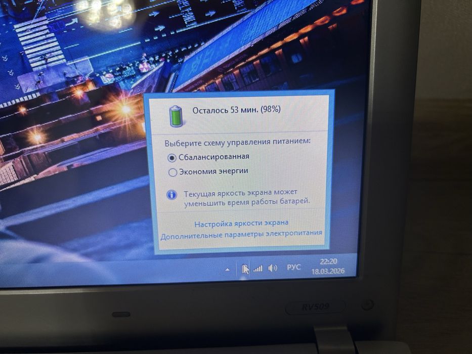 Ноутбук фирмы Samsung intel i3