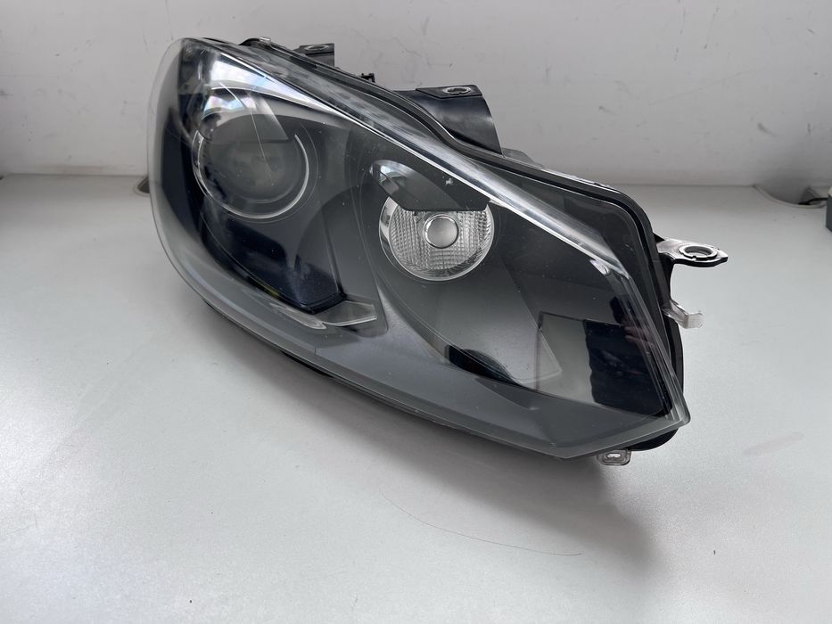 Far xenon VW Golf 6