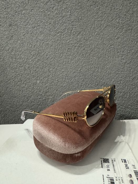 Слънчеви очила Miu Miu